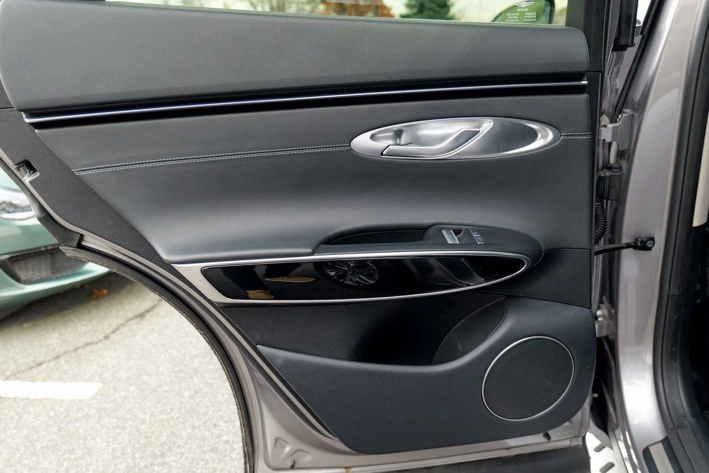 Used 2025 Genesis GV70 2.5T image 29