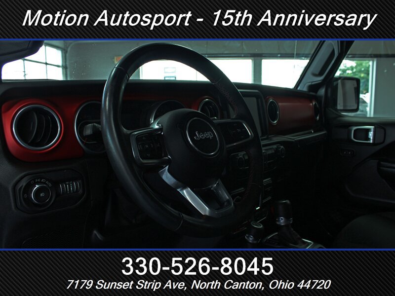 Used 2018 Jeep Wrangler Unlimited Rubicon w/ Dual Top Group AWD/4WD image 13