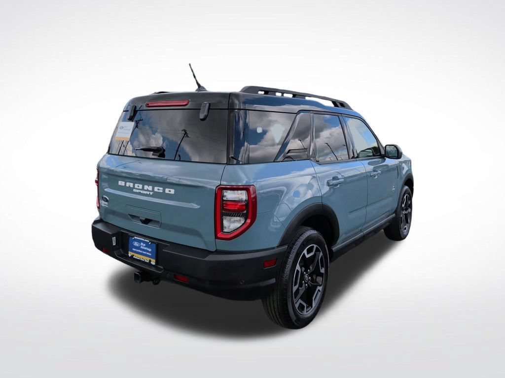 Certified 2022 Ford Bronco Sport Outer Banks w/ Tech Package AWD/4WD image 7