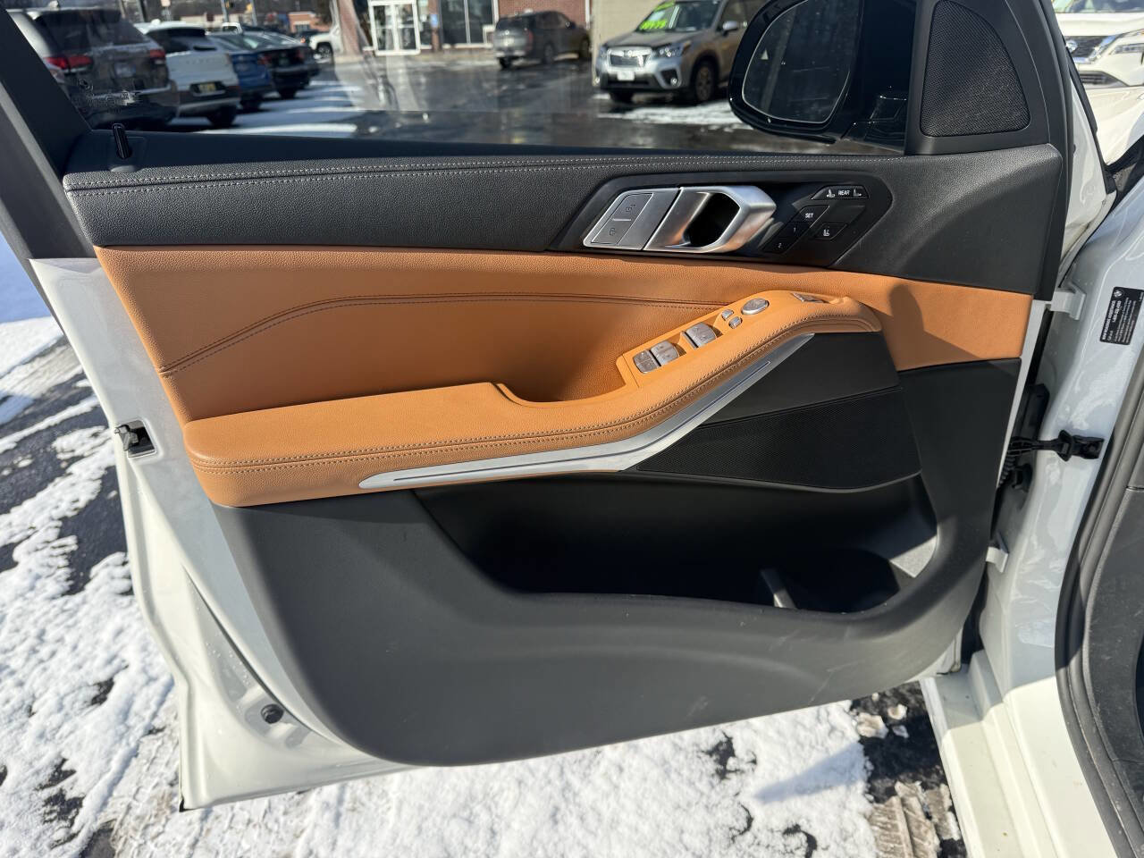 Used 2022 BMW X7 xDrive40i w/ Premium Package image 18