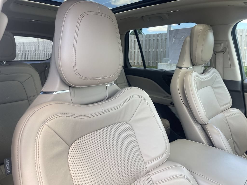 Used 2022 Lincoln Aviator Reserve w/ Equipment Group 201A AWD/4WD image 42