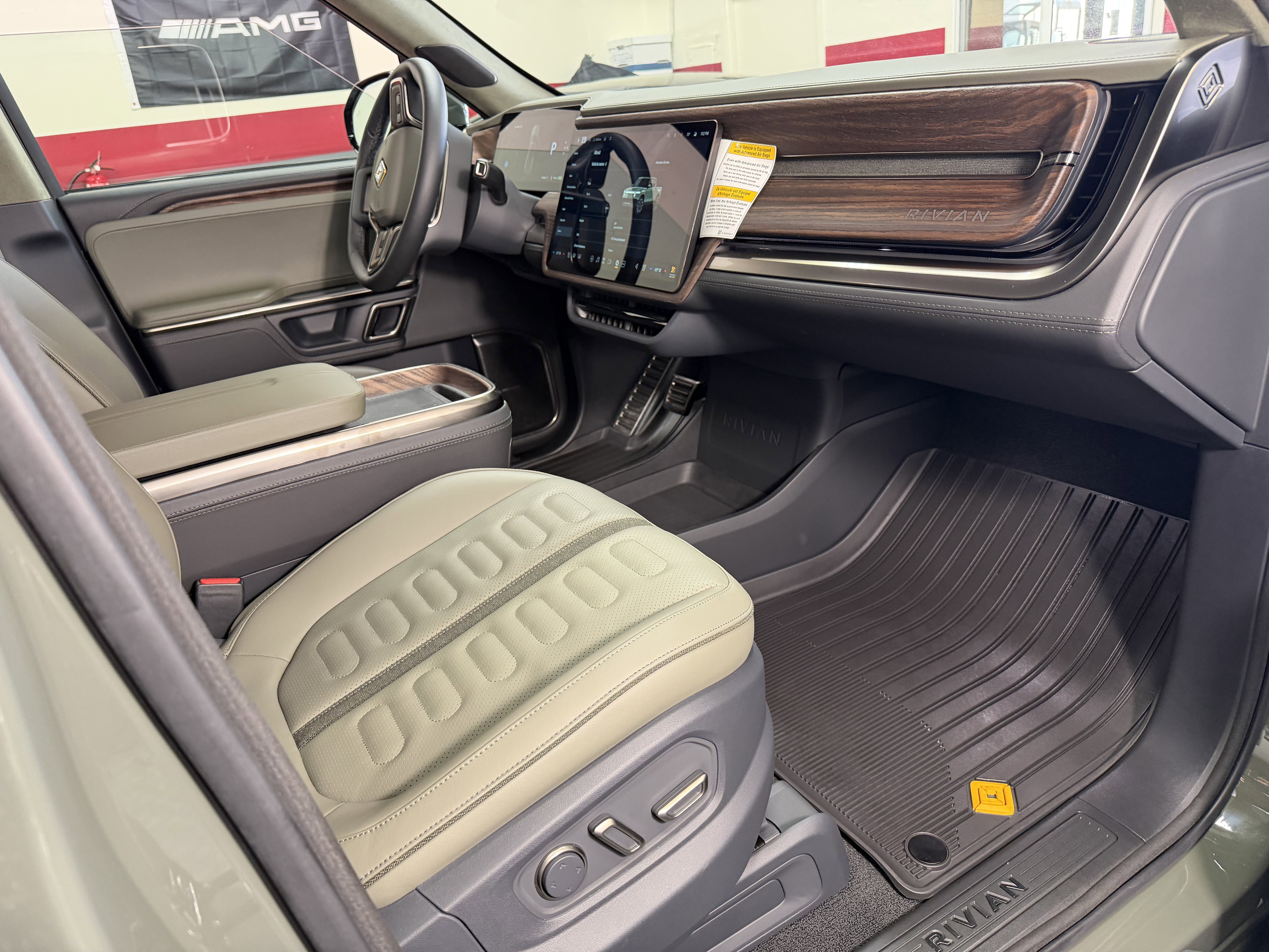 Used 2022 Rivian R1T Launch Edition image 42