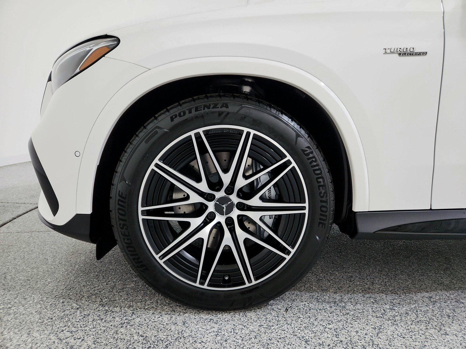 New 2026 Mercedes-Benz GLC 43 AMG 4MATIC image 12