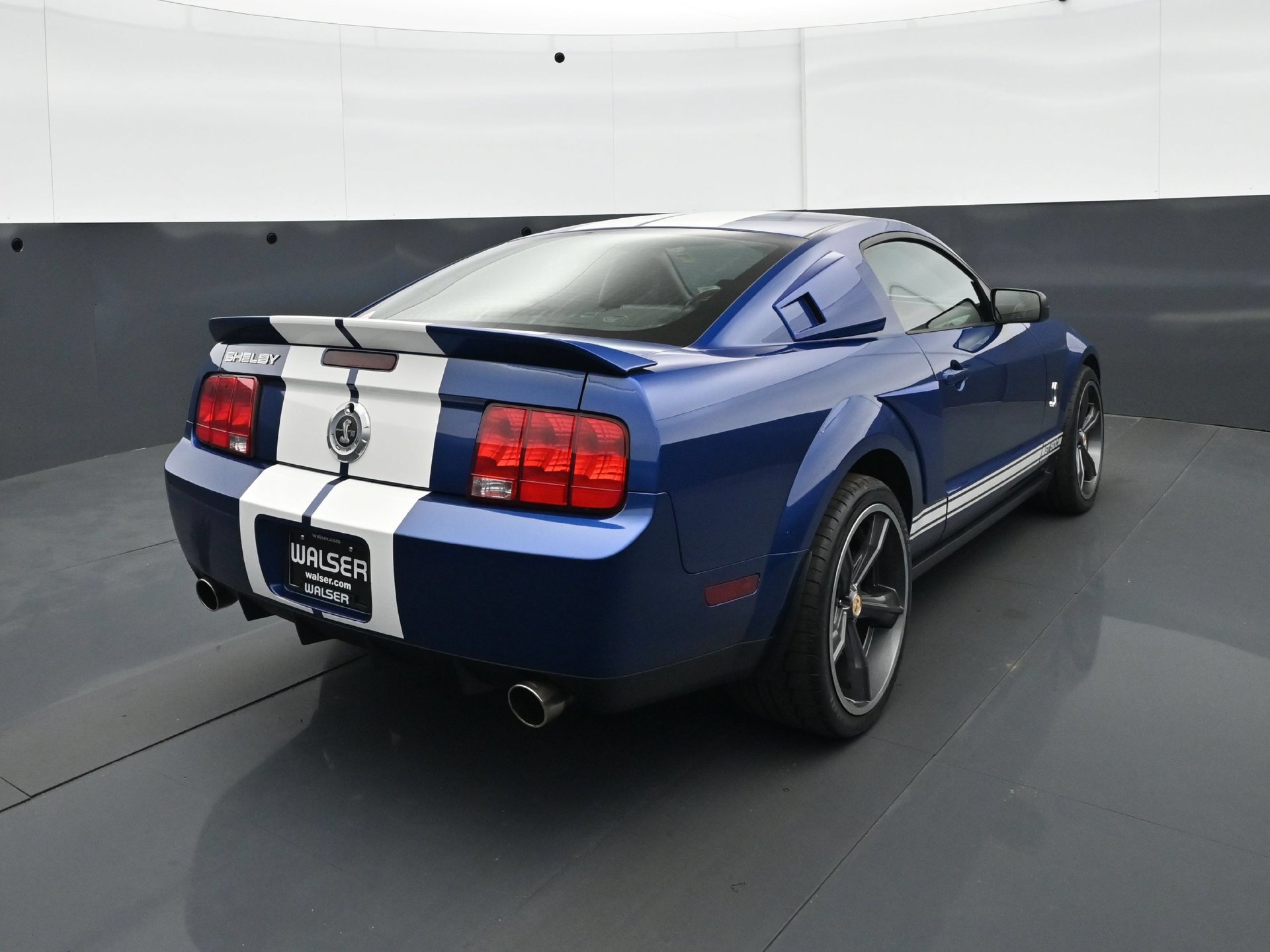 Used 2007 Ford Mustang Shelby GT500 RWD image 6