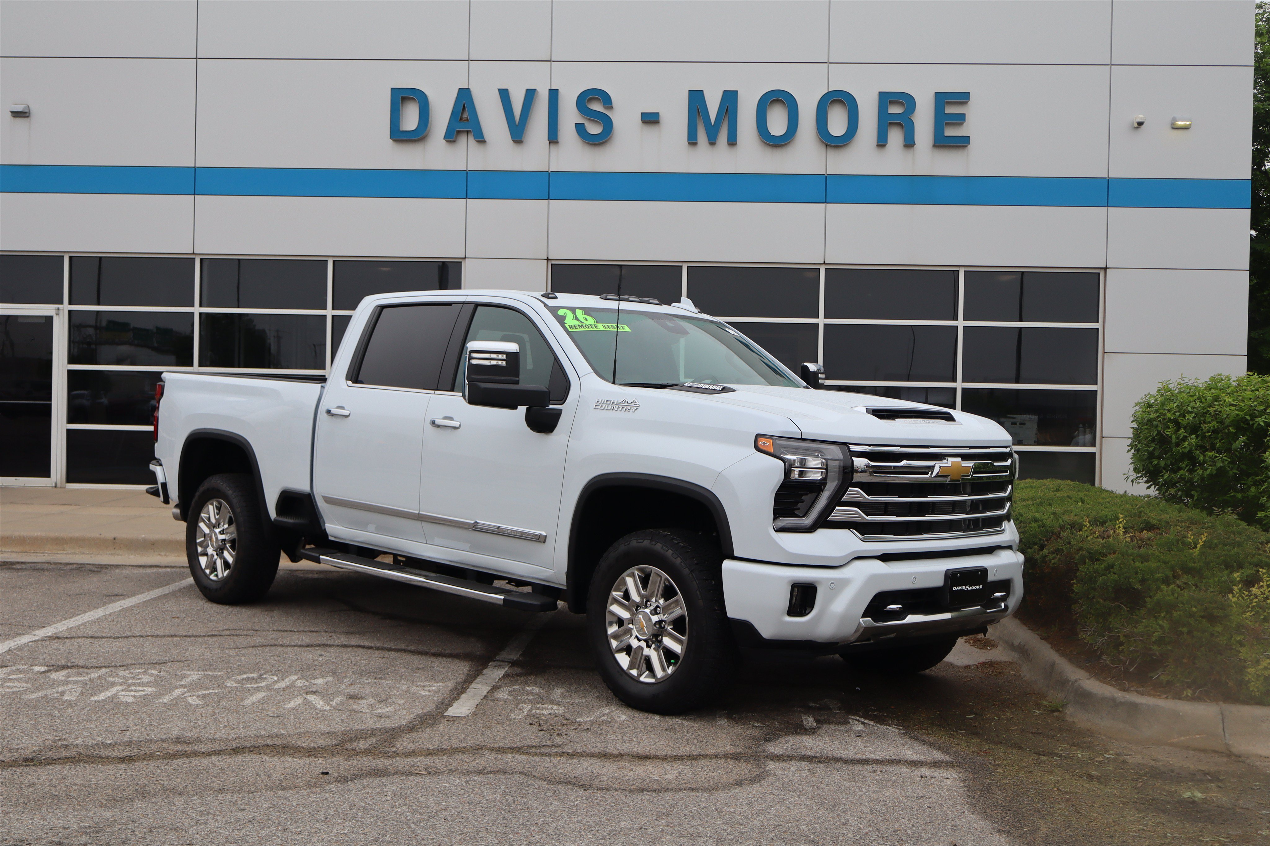 Used 2026 Chevrolet Silverado 3500 High Country w/ Technology Package AWD/4WD image 3