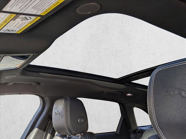 Used 2025 Jaguar F-PACE R-Dynamic S image 16