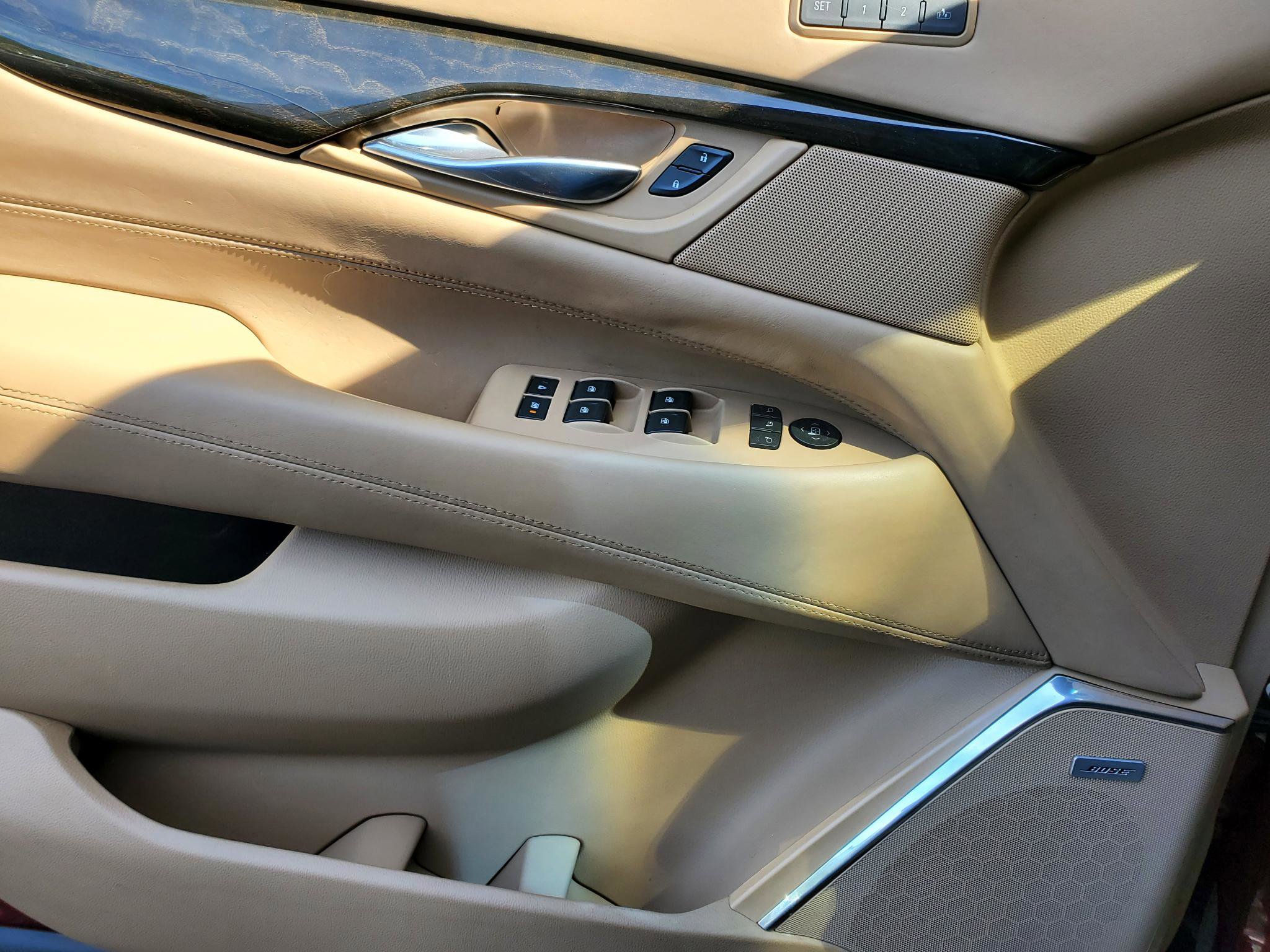 Used 2018 Cadillac Escalade ESV Platinum AWD/4WD image 57