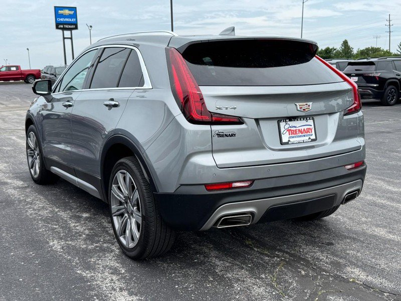 Used 2023 Cadillac XT4 Premium Luxury w/ Enhanced Visibility Package FWD image 6