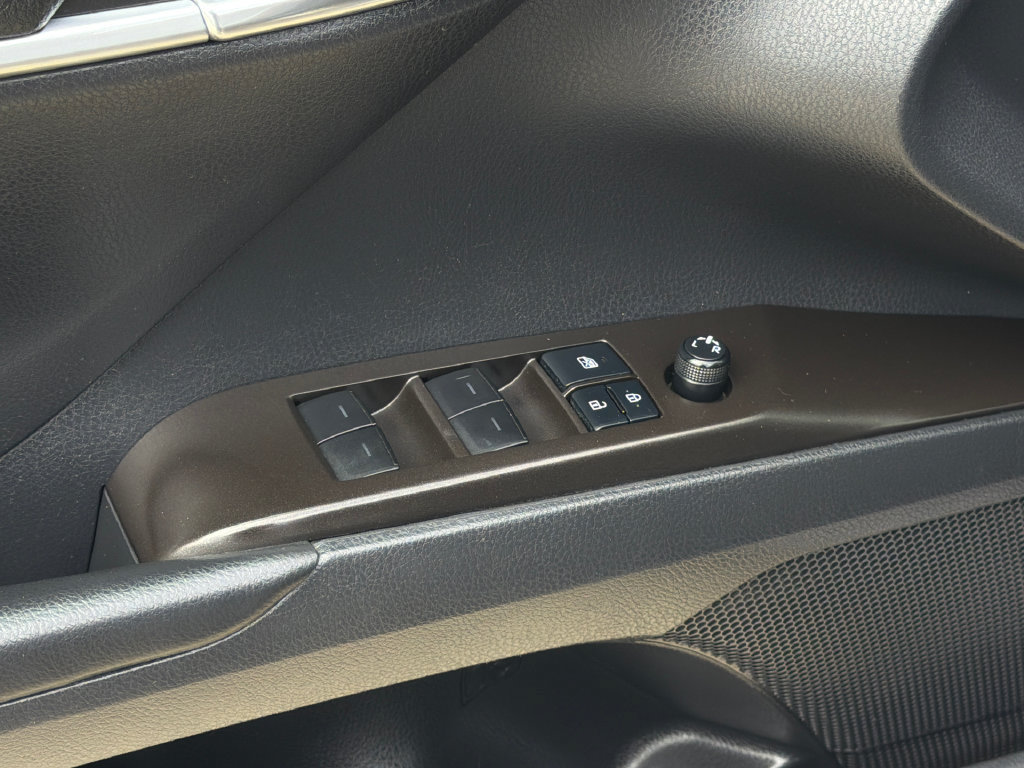 Used 2021 Toyota Camry LE FWD image 16
