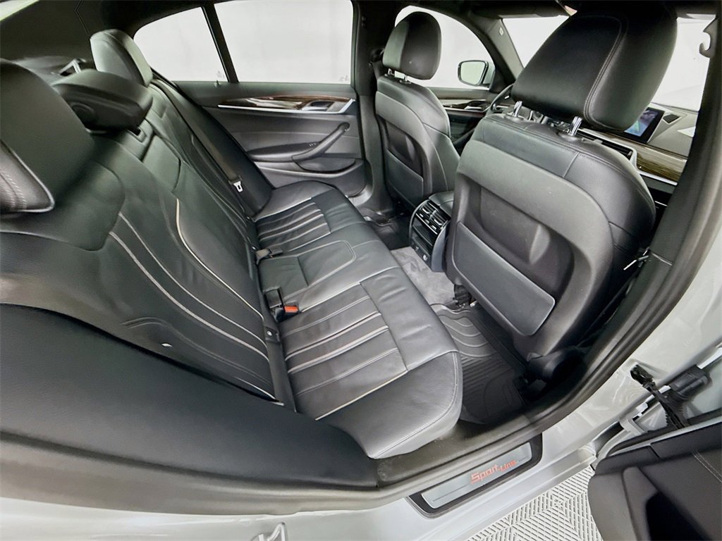 Used 2018 BMW 530i xDrive image 28