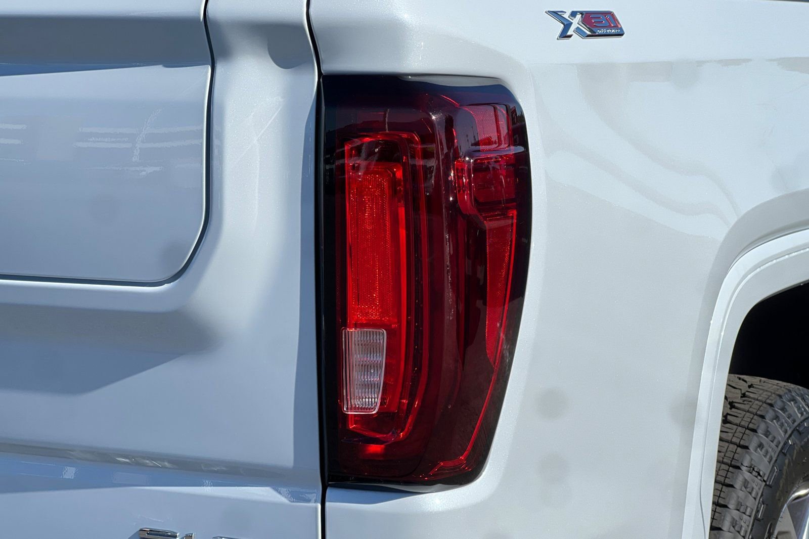 New 2026 GMC Sierra 1500 SLT w/ SLT Premium Plus Package AWD/4WD image 7