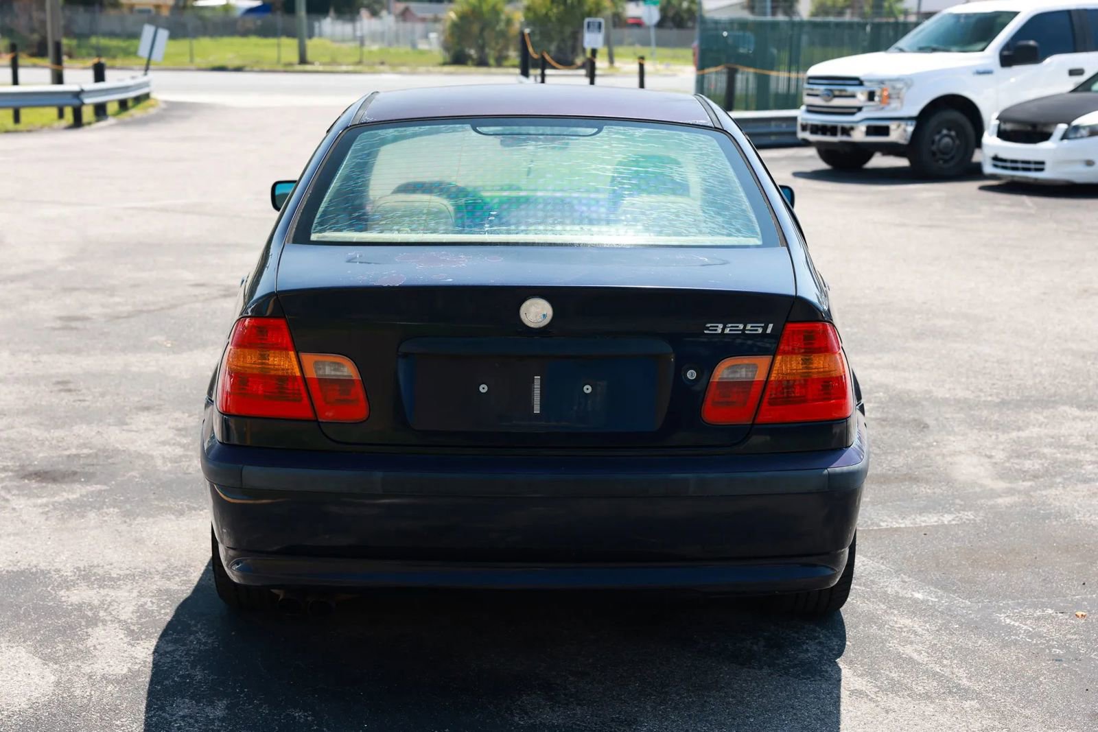 Used 2005 BMW 325i Sedan RWD image 5