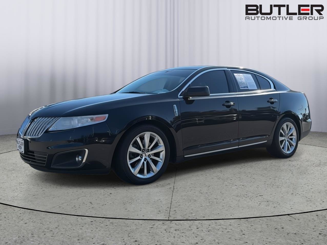 Used 2010 Lincoln MKS FWD image 2