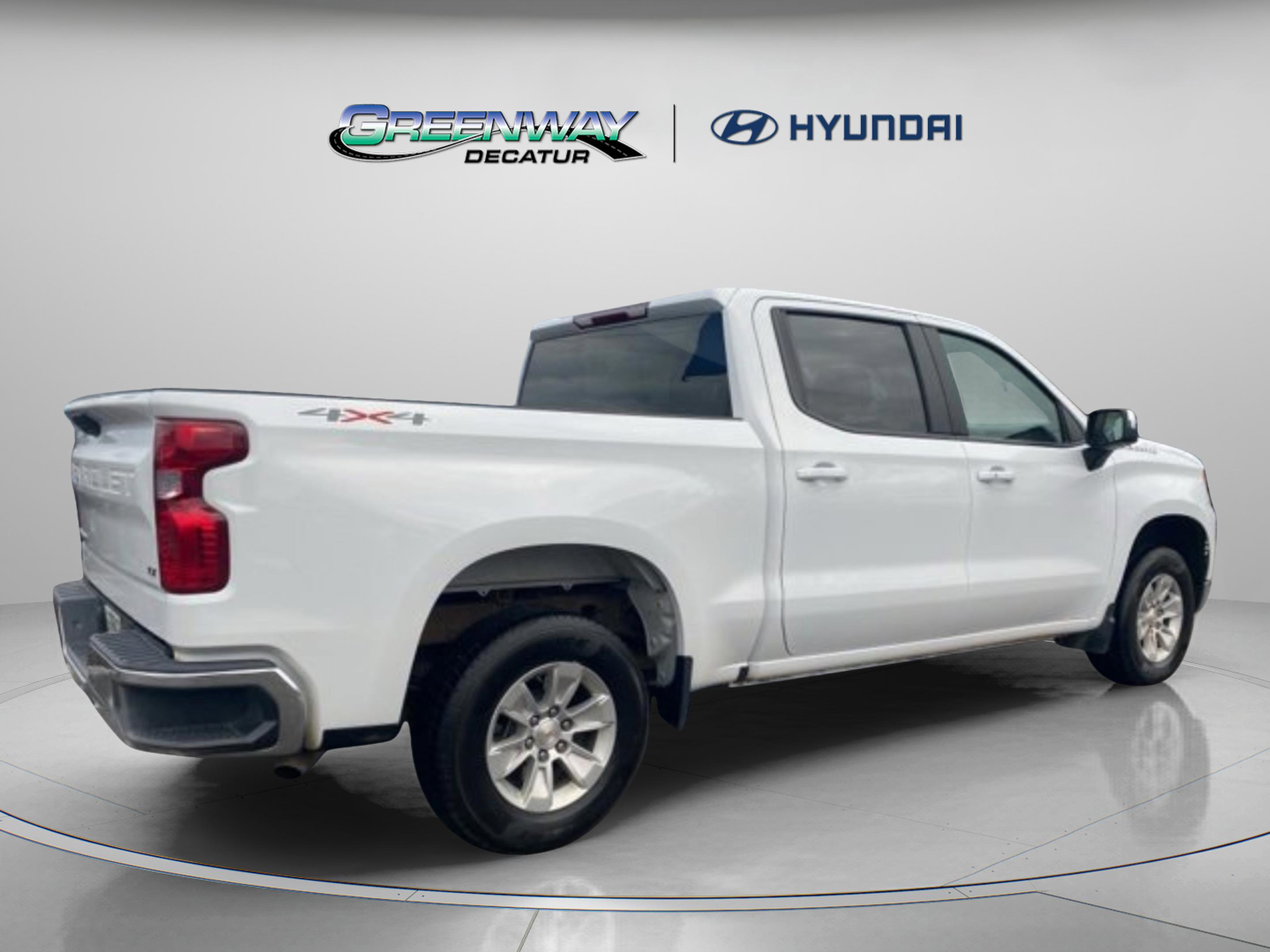 Used 2025 Chevrolet Silverado 1500 LT image 8