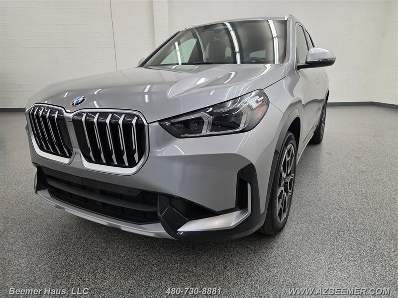 Used 2023 BMW X1 xDrive28i w/ Convenience Package AWD/4WD image 1