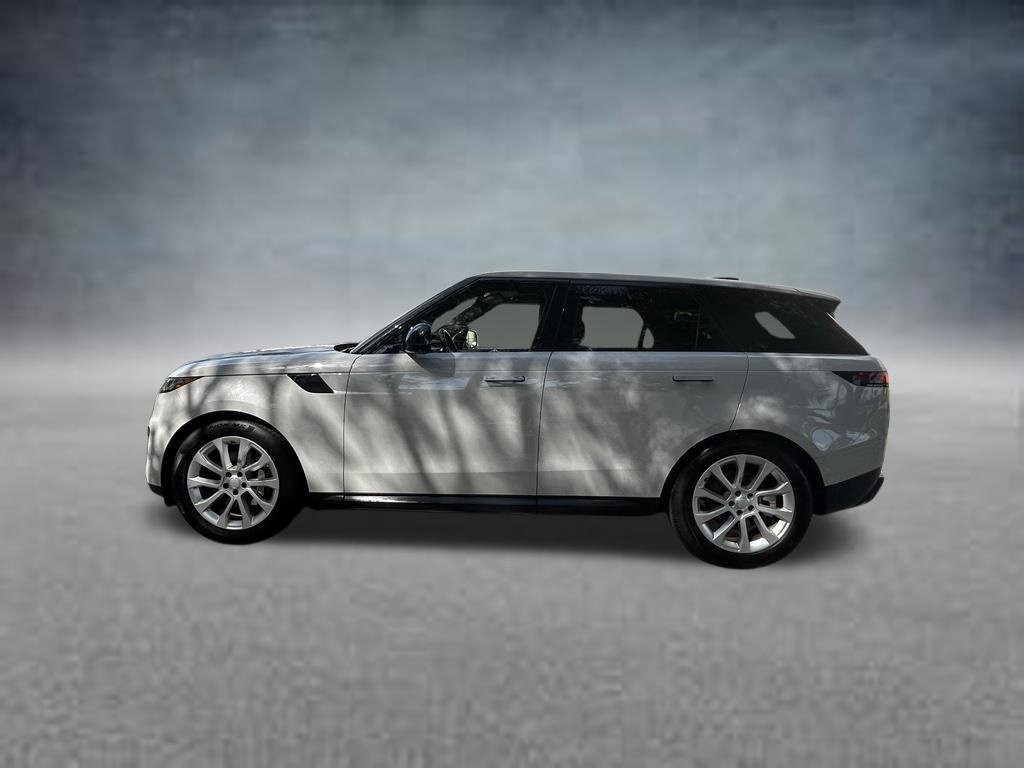 Used 2025 Land Rover Range Rover Sport SE AWD/4WD image 4