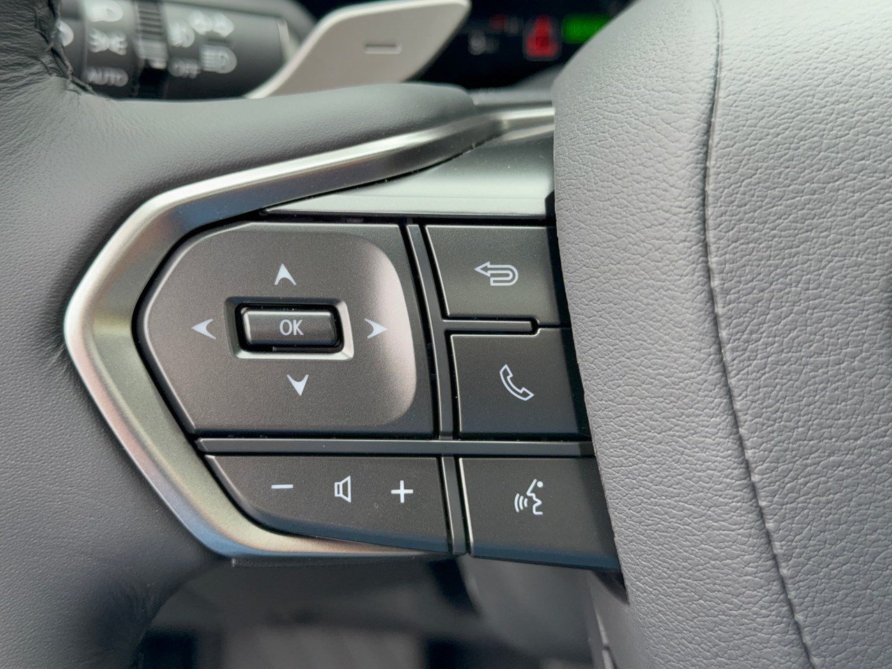 New 2026 Lexus RX 350h w/ Convenience Package AWD/4WD image 18