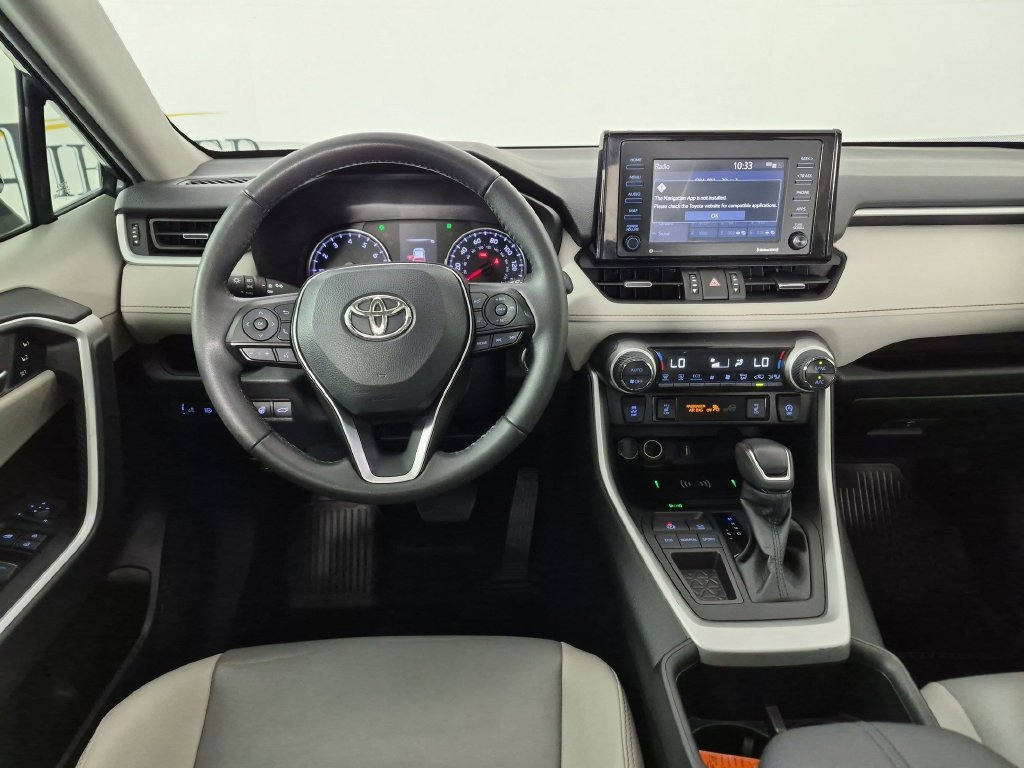 Used 2022 Toyota RAV4 XLE Premium FWD image 31