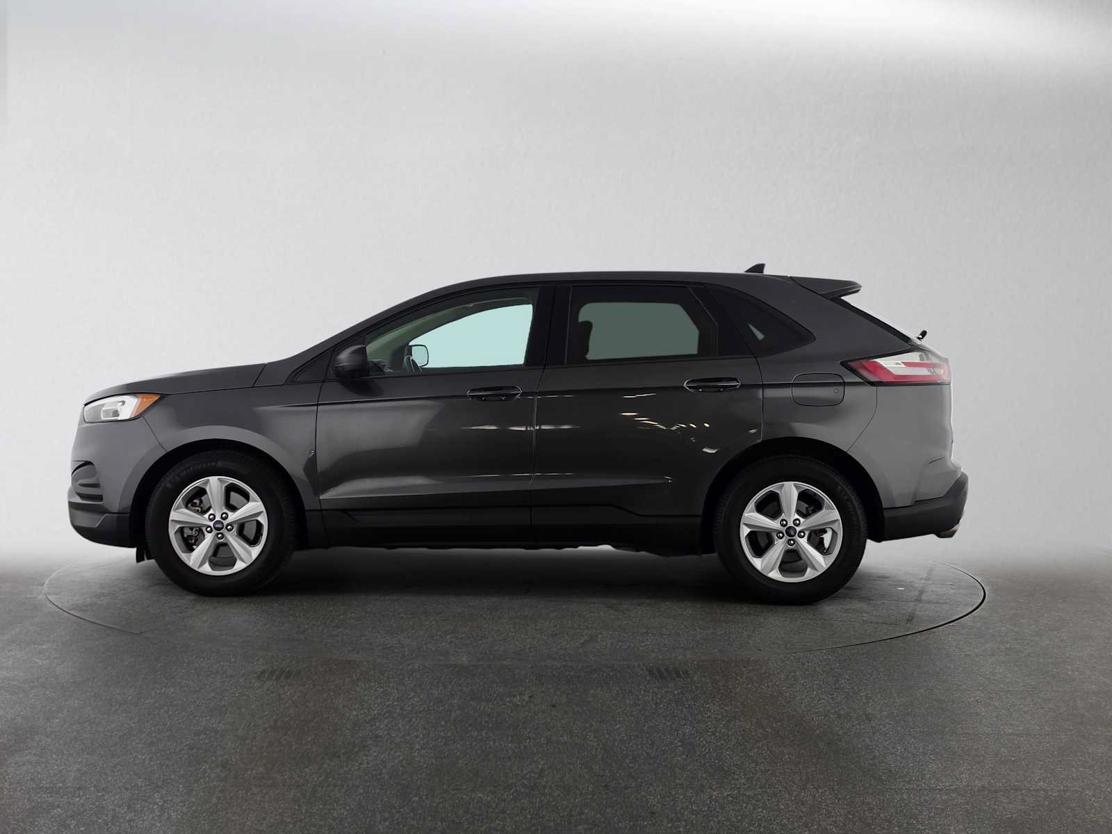 Used 2020 Ford Edge SE AWD/4WD image 6