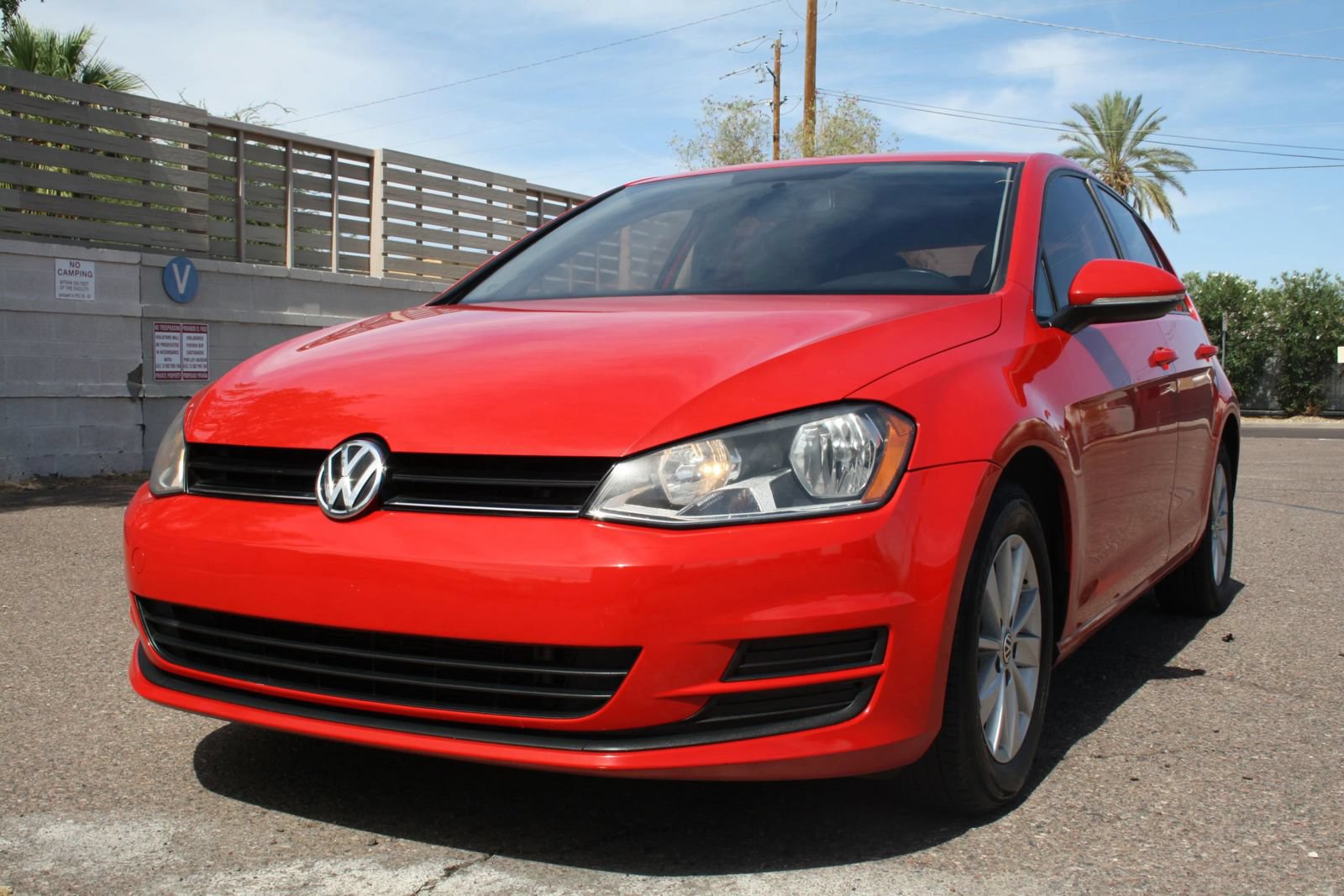 Used 2015 Volkswagen Golf S FWD image 7