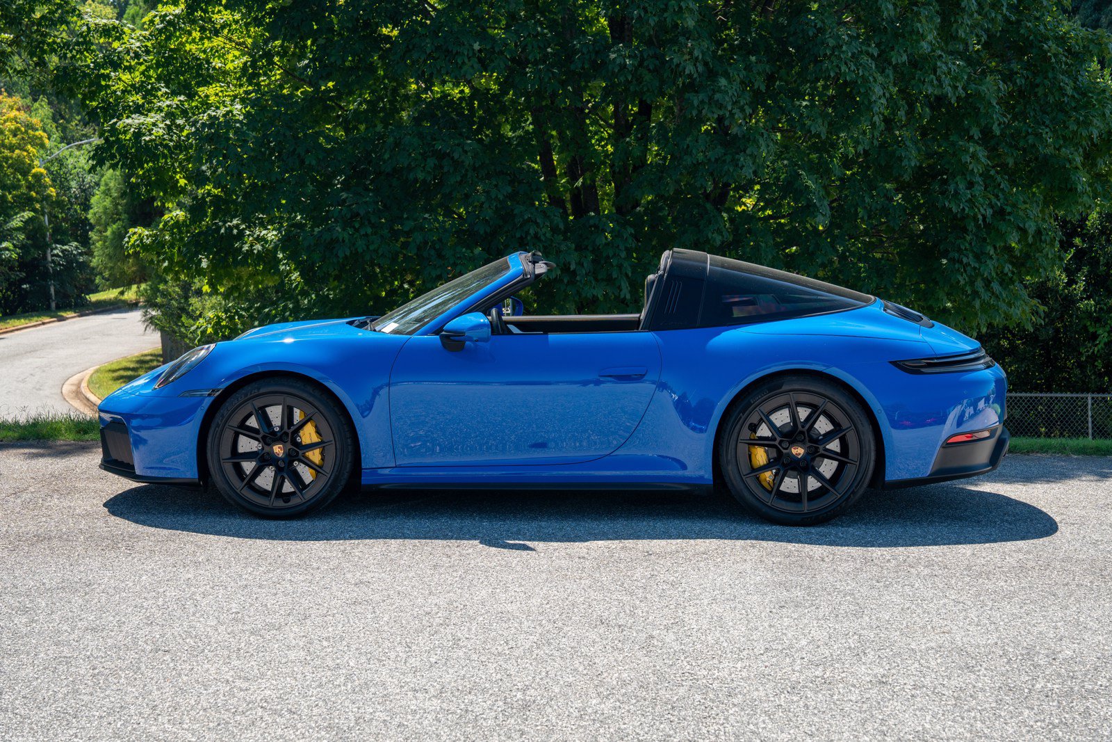 Certified 2026 Porsche 911 Targa 4 GTS AWD/4WD image 2