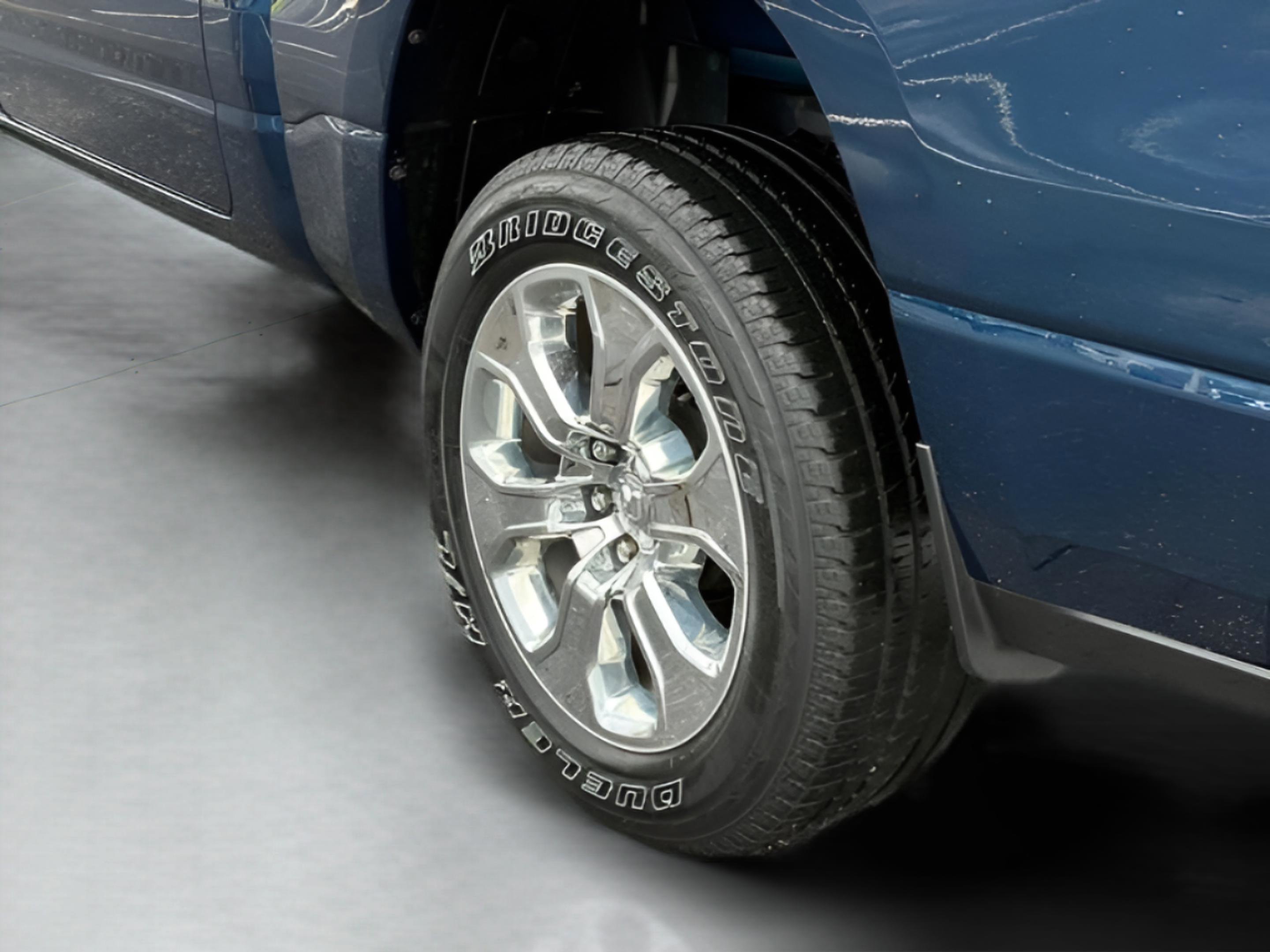Used 2023 RAM 1500 Big Horn AWD/4WD image 31
