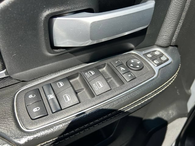 Used 2024 RAM 3500 Big Horn AWD/4WD image 32