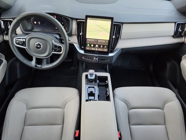 Used 2025 Volvo XC90 B5 Core w/ Climate Package AWD/4WD image 23