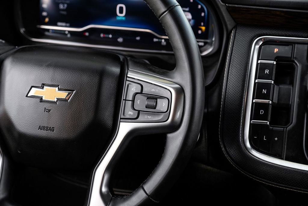 Used 2024 Chevrolet Suburban Premier image 14