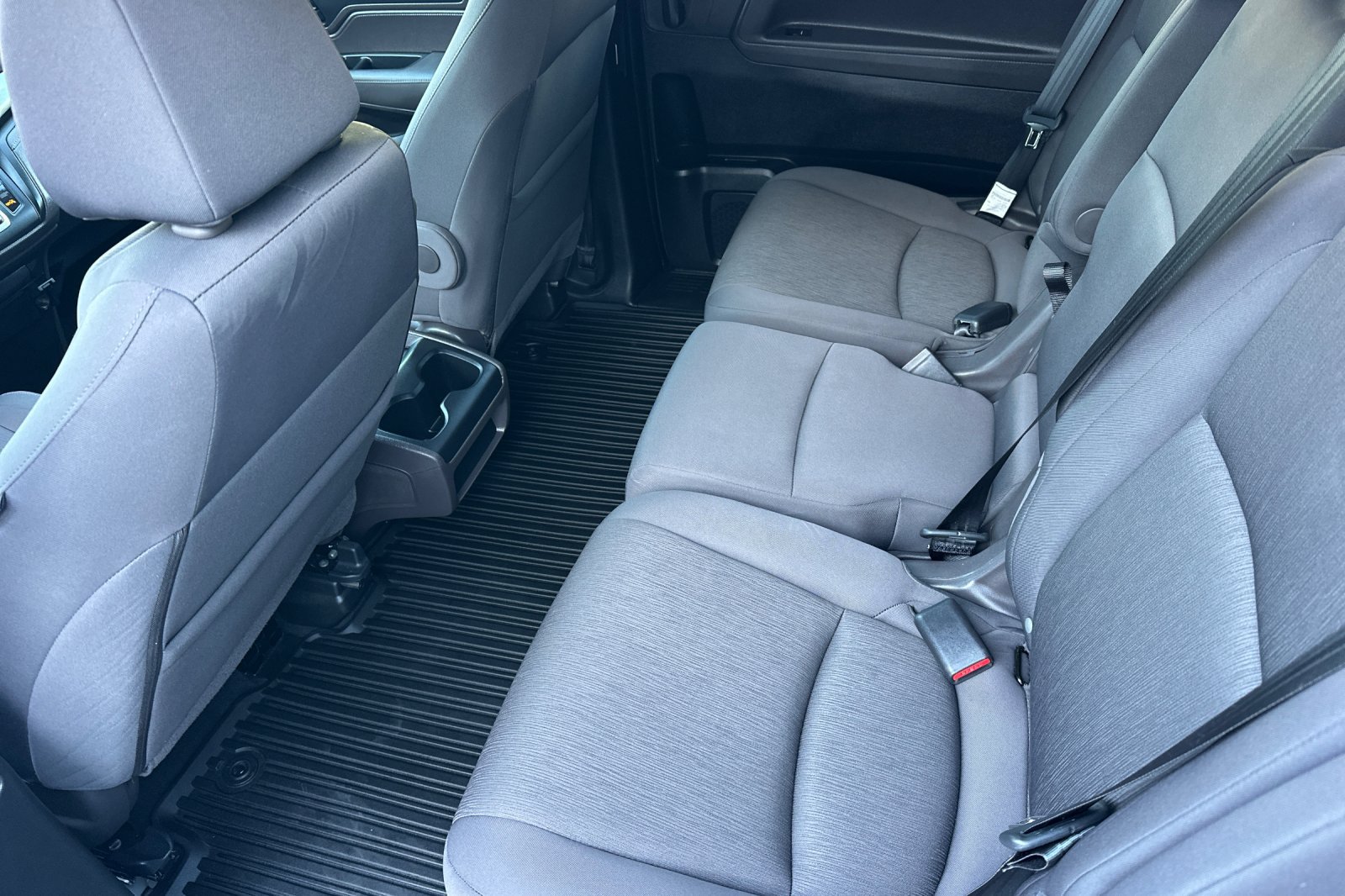Used 2024 Honda Odyssey EX image 11