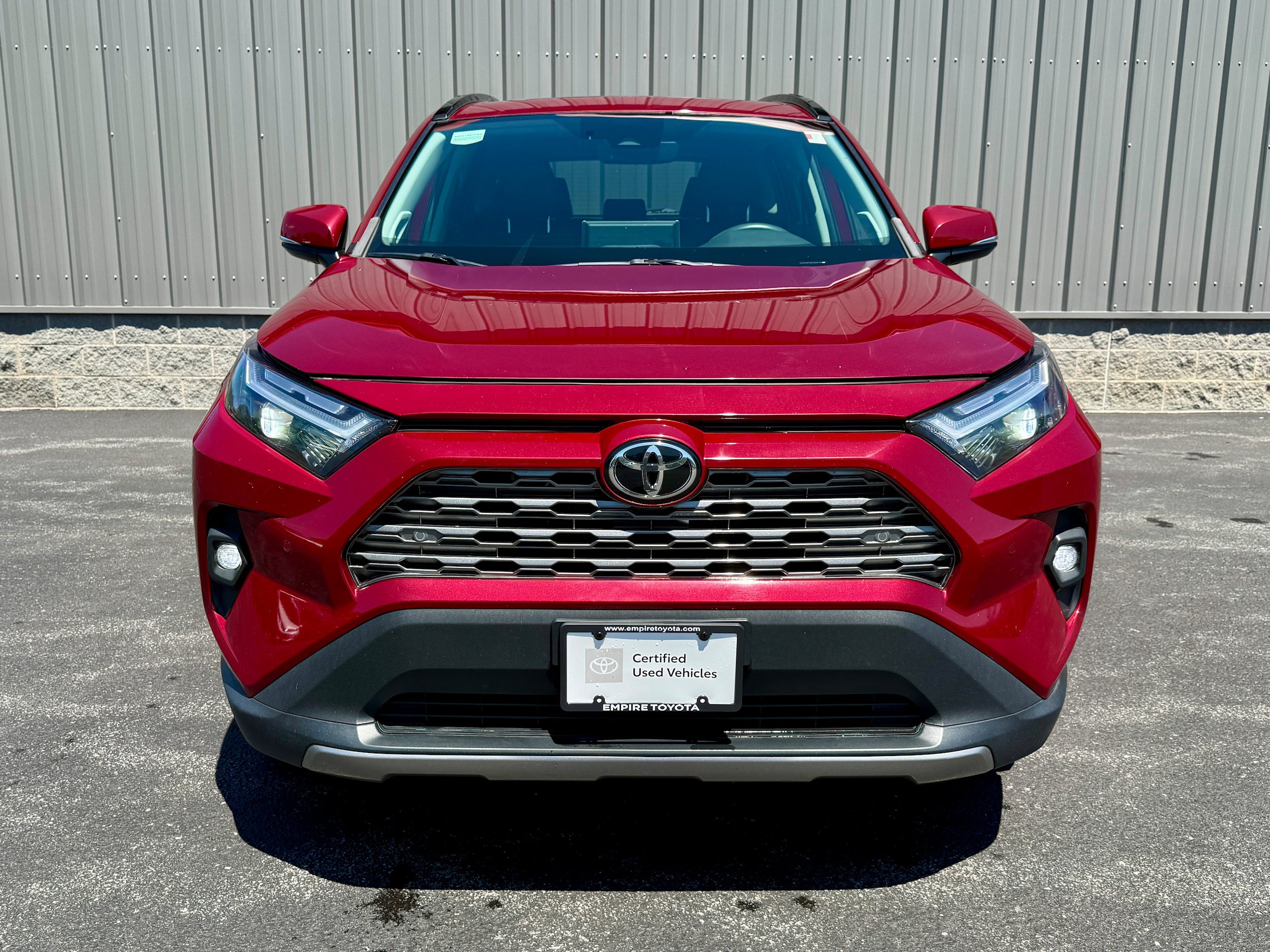 Certified 2022 Toyota RAV4 Limited w/ Limited Grade Weather Package AWD/4WD image 12