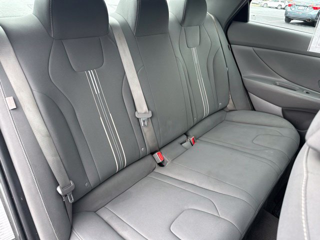 Used 2024 Hyundai Elantra SEL FWD image 18