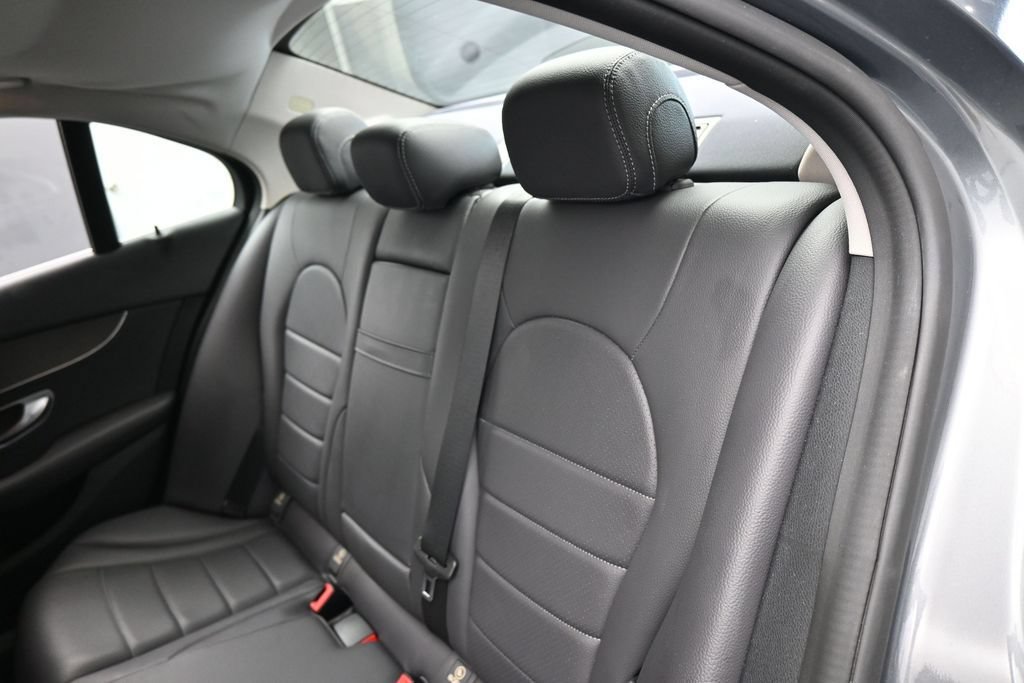 Used 2019 Mercedes-Benz C 300 Sedan image 30