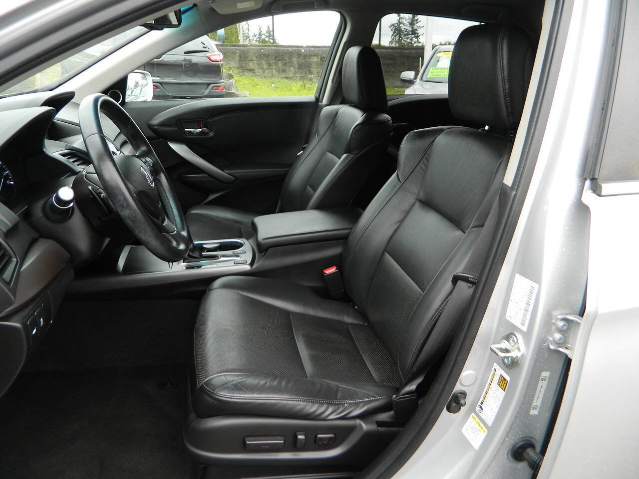 Used 2015 Acura RDX w/Tech AWD 4dr SUV w/Technolog image 12