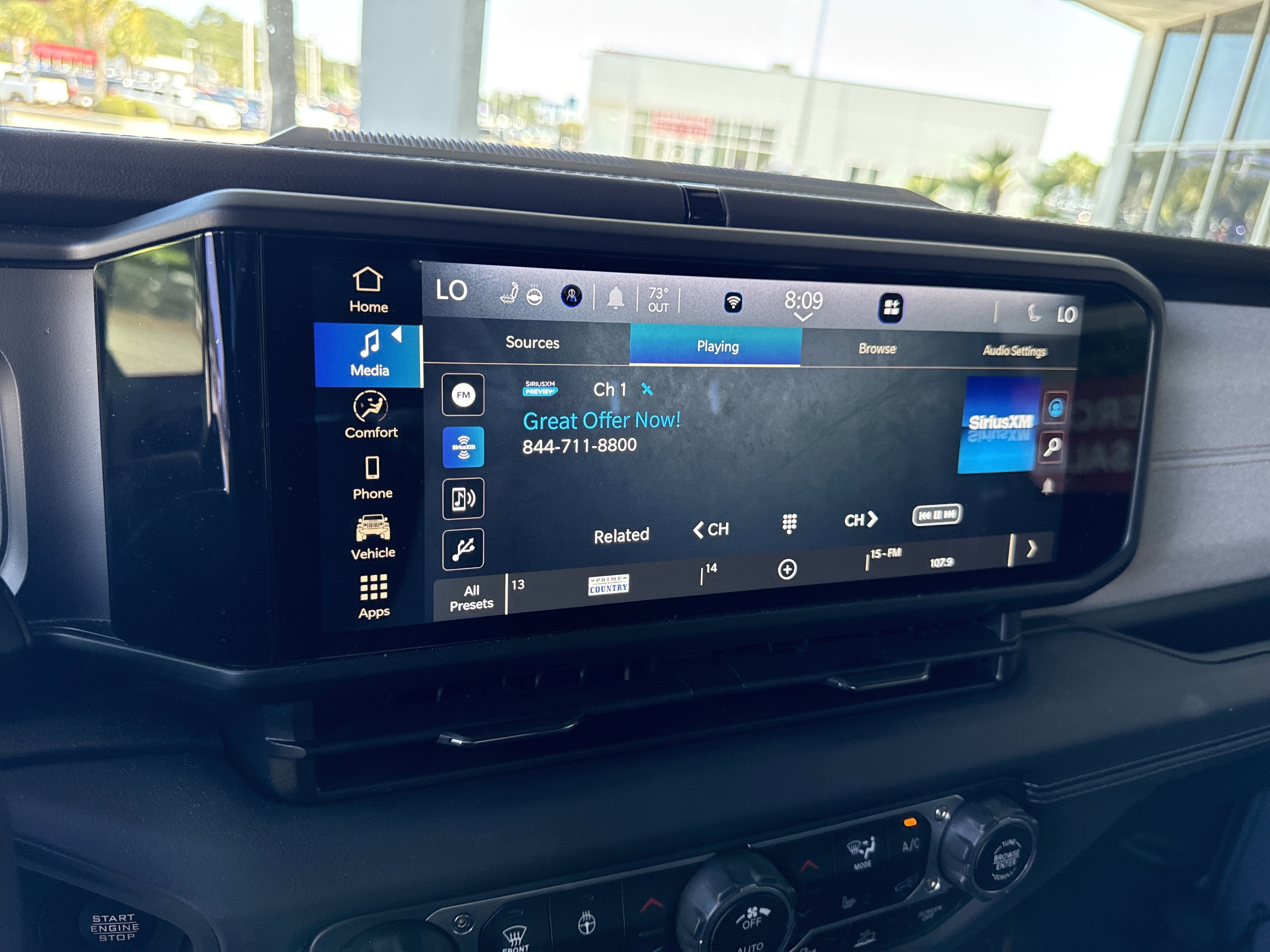 Used 2025 Jeep Wrangler Sahara w/ Safety Group image 22