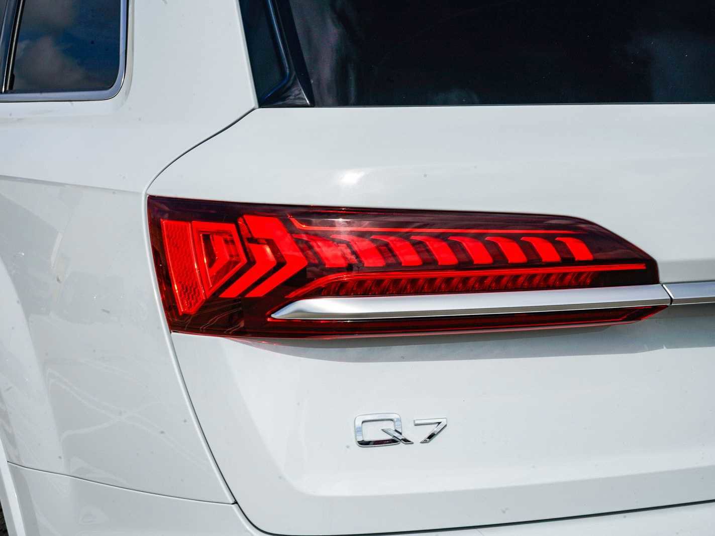 Used 2023 Audi Q7 2.0T Premium Plus w/ Premium Plus Package image 9
