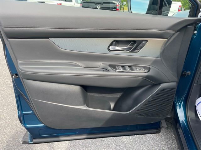 New 2025 Nissan Murano SL image 10