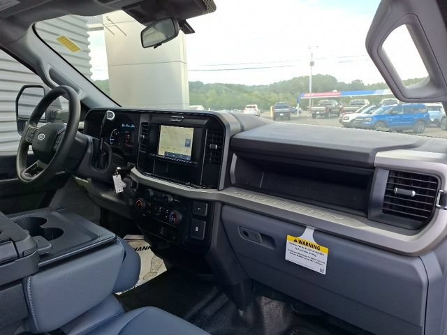 Used 2025 Ford F250 XL RWD image 33