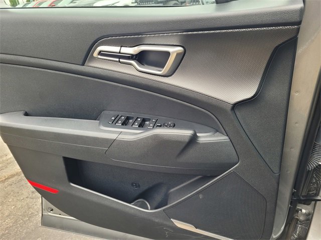 Used 2024 Kia Sportage LX image 12