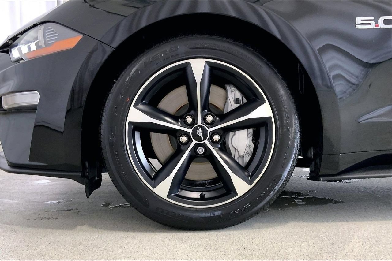 Used 2022 Ford Mustang GT RWD image 8