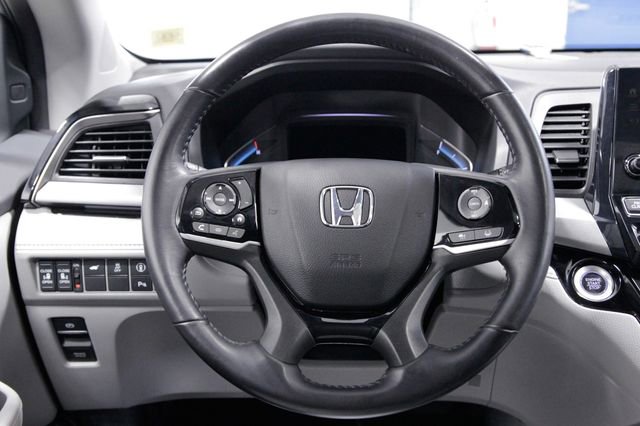 Used 2023 Honda Odyssey Touring image 17