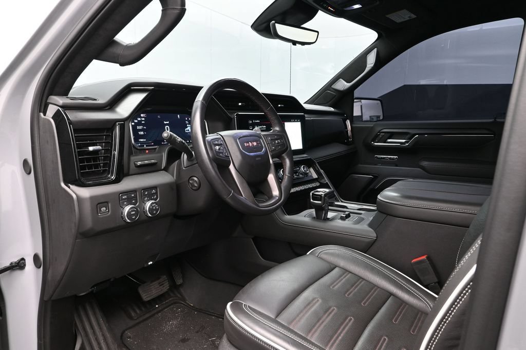 Used 2024 GMC Sierra 1500 AT4X AWD/4WD image 4