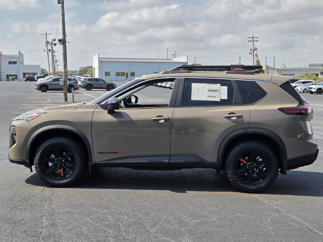 New 2026 Nissan Rogue SV AWD/4WD image 2