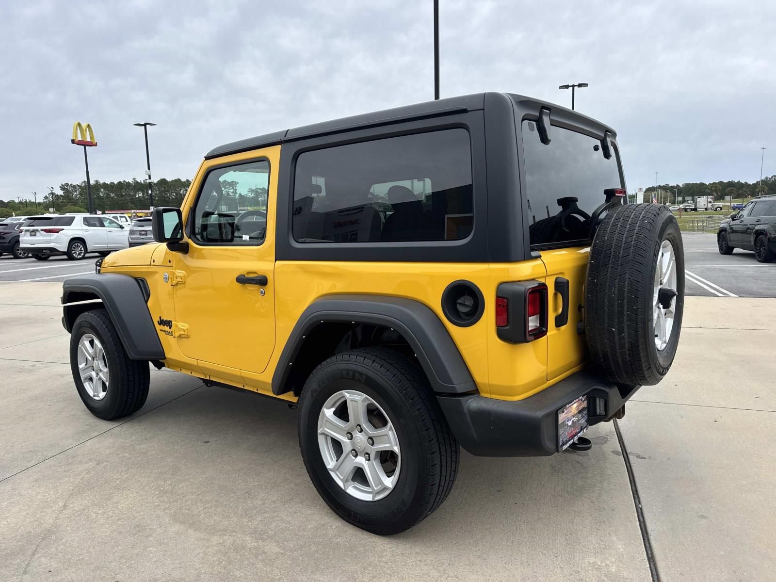 Used 2021 Jeep Wrangler Sport S image 5