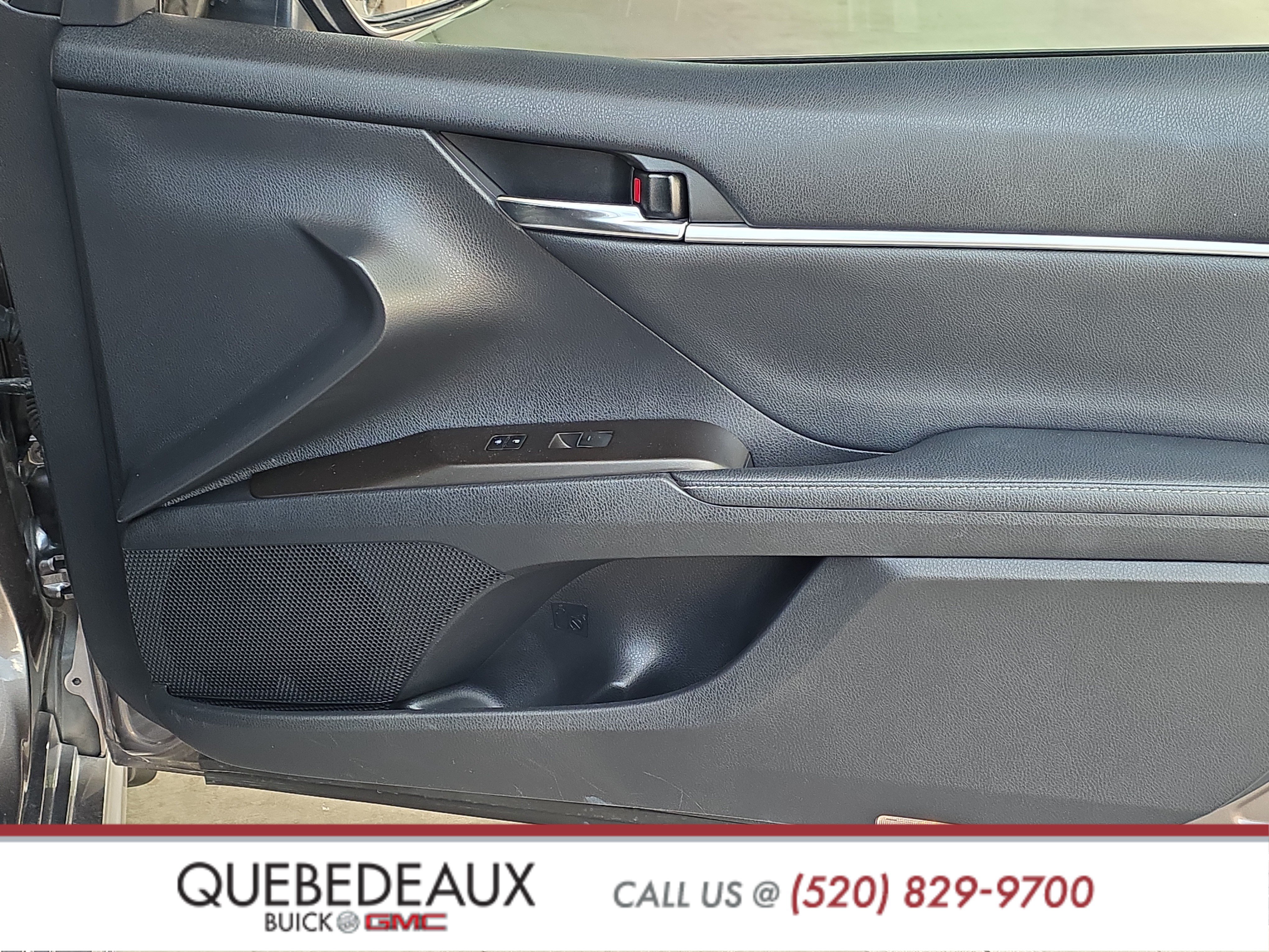 Used 2022 Toyota Camry XSE FWD image 27