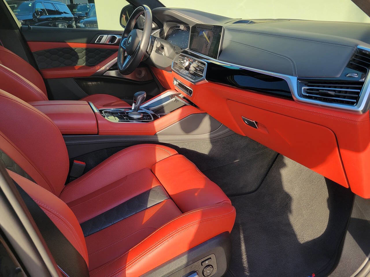 Used 2021 BMW X6 M w/ Competition Package image 9