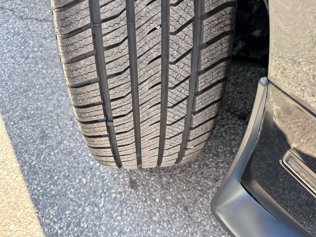 Used 2019 Dodge Challenger R/T RWD image 41