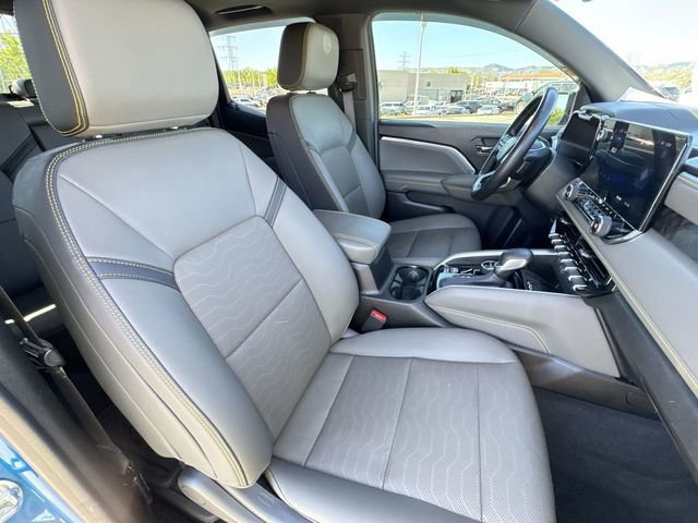 Used 2023 Chevrolet Colorado ZR2 w/ Desert Boss Special Edition image 28