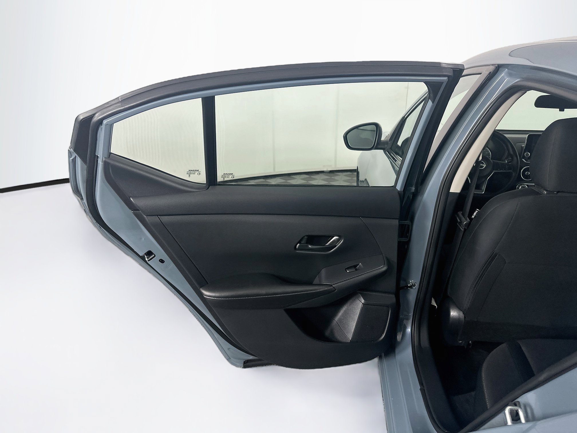 Used 2025 Nissan Sentra SV FWD image 25