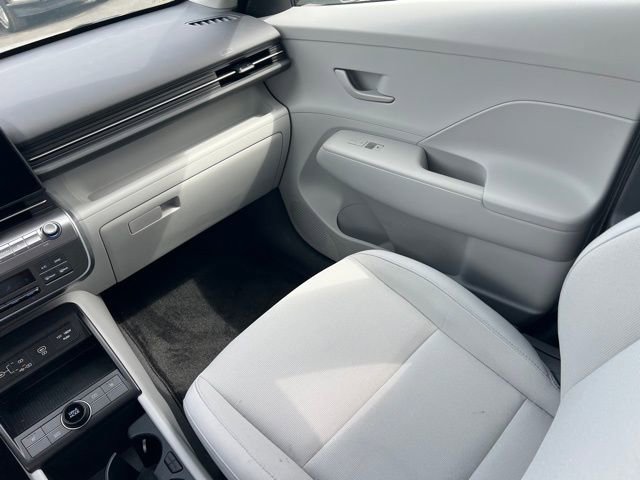 Used 2024 Hyundai Kona SEL FWD image 15